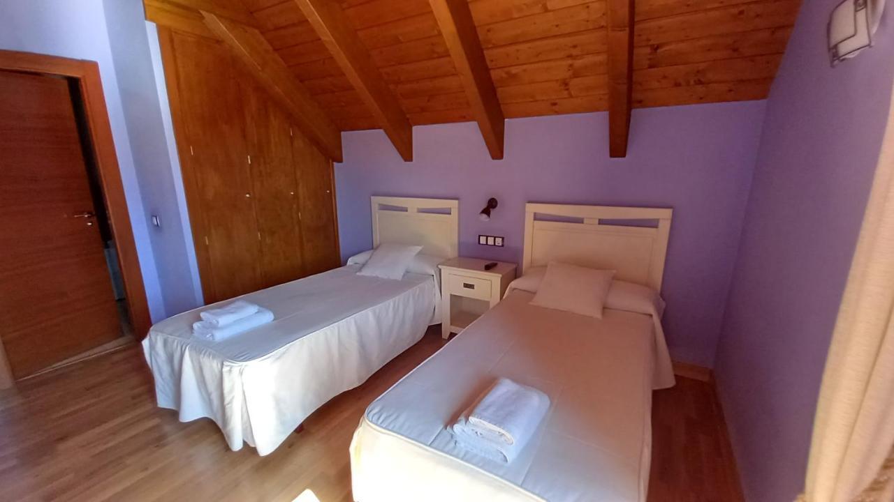 Hostal Rural Casa Parda Tramacastilla de Tena Exterior foto